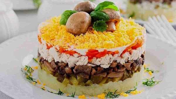 Слоеные салаты рецепты с копченой курицей