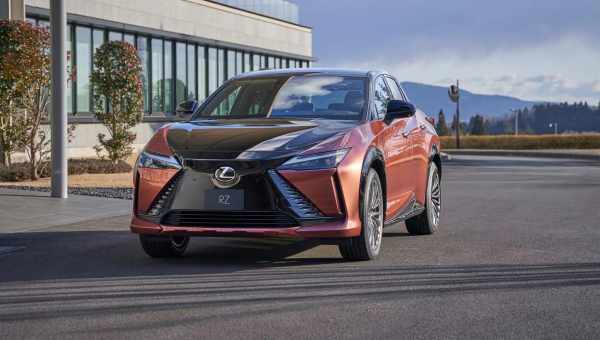 Первый электрический Lexus RZ появится в салонах уже в конце 2022 года