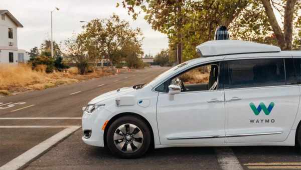 Waymo увеличит парк беспилотных автомобилей в сто раз