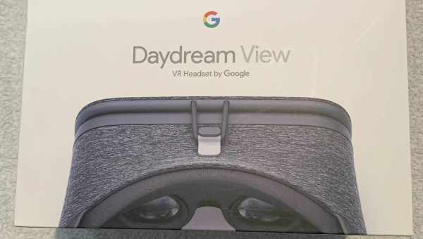 Очі в Google Daydream View