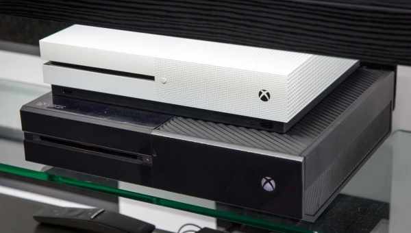 Xbox One S проти Xbox One X